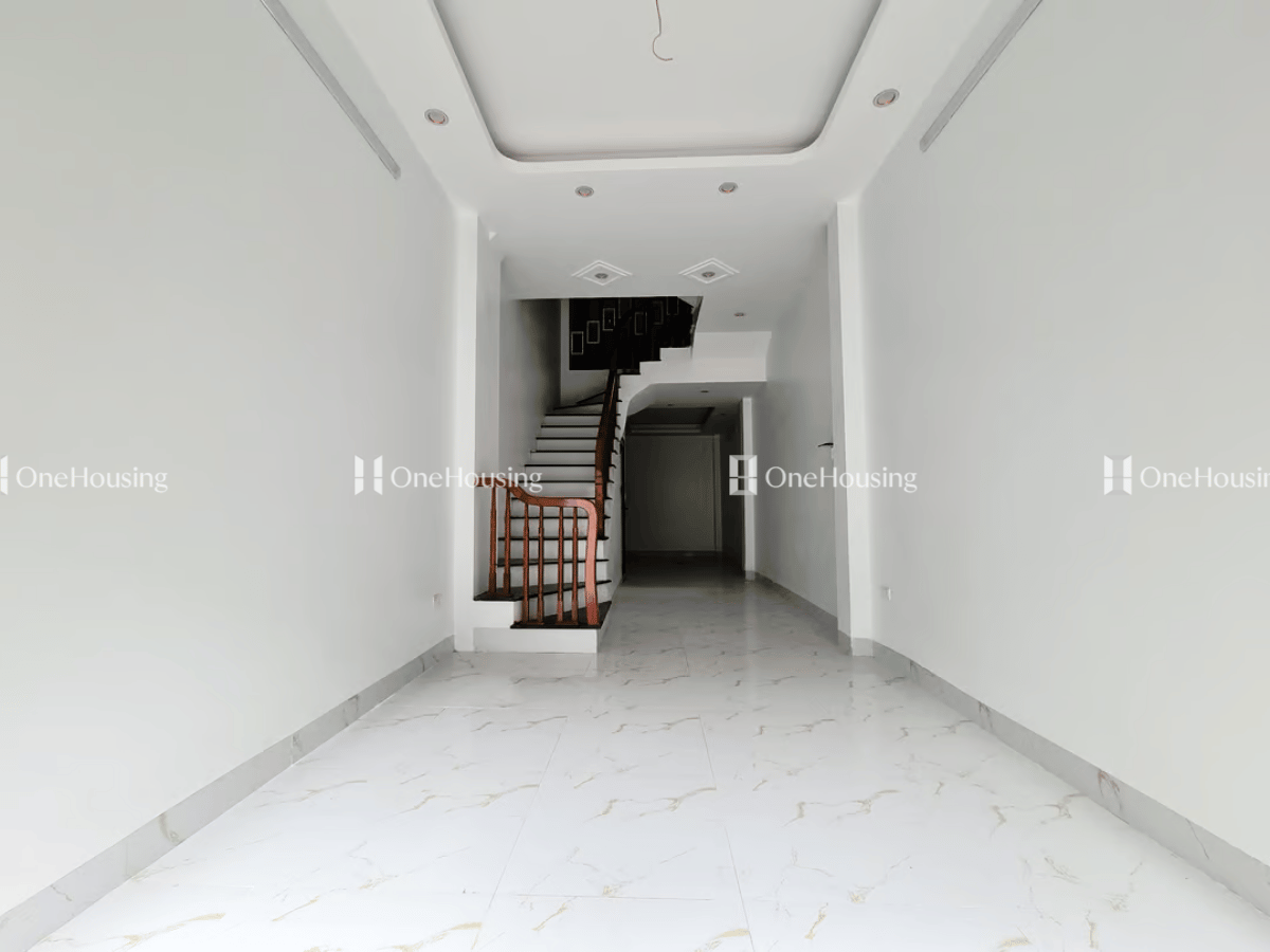 Nhà mặt ngõ cách Nguyễn Trực 150m, diện tích 33m² x 4 tầng, mặt tiền 3.01m