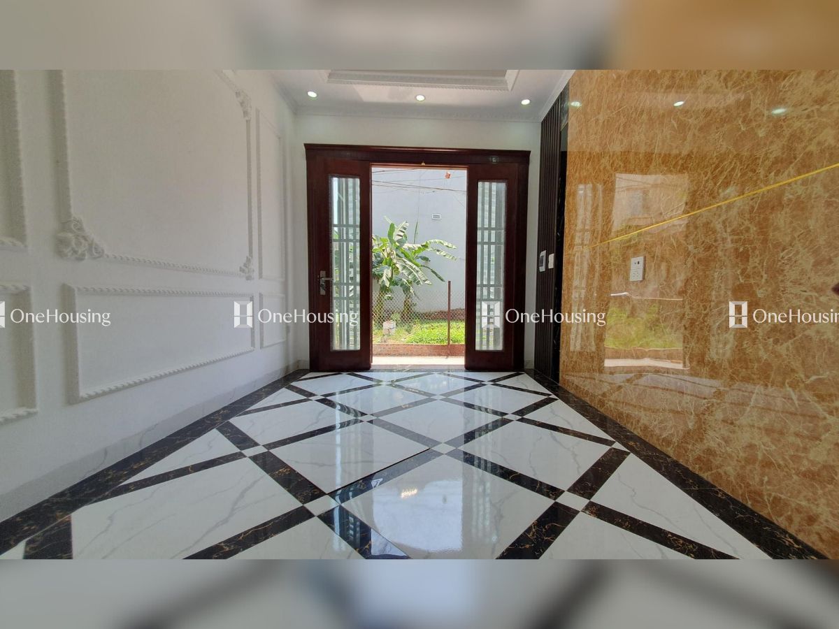 Nhà mặt ngõ cách Quang Trung 100m, diện tích 30m² x 5 tầng, mặt tiền 4.8m
