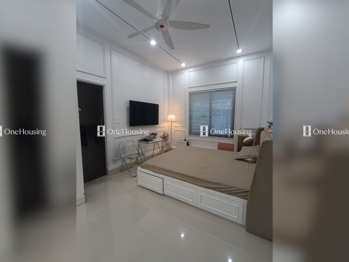 Nhà mặt ngõ cách Lò Đúc 20m, diện tích 38.8m² x 4 tầng, mặt tiền 5.6m