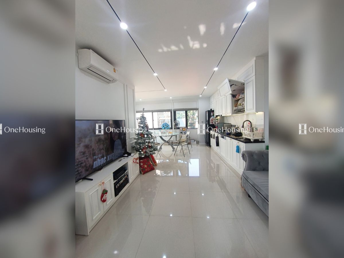 Nhà mặt ngõ cách Lò Đúc 20m, diện tích 38.8m² x 4 tầng, mặt tiền 5.6m