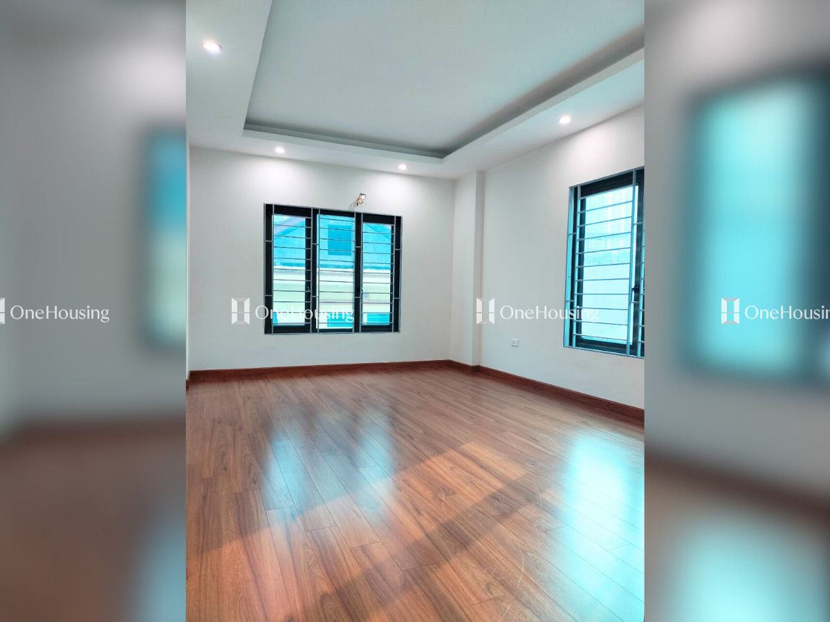 Nhà mặt ngõ cách Cầu Cốc 15m, diện tích 40m² x 6 tầng, mặt tiền 3.8m