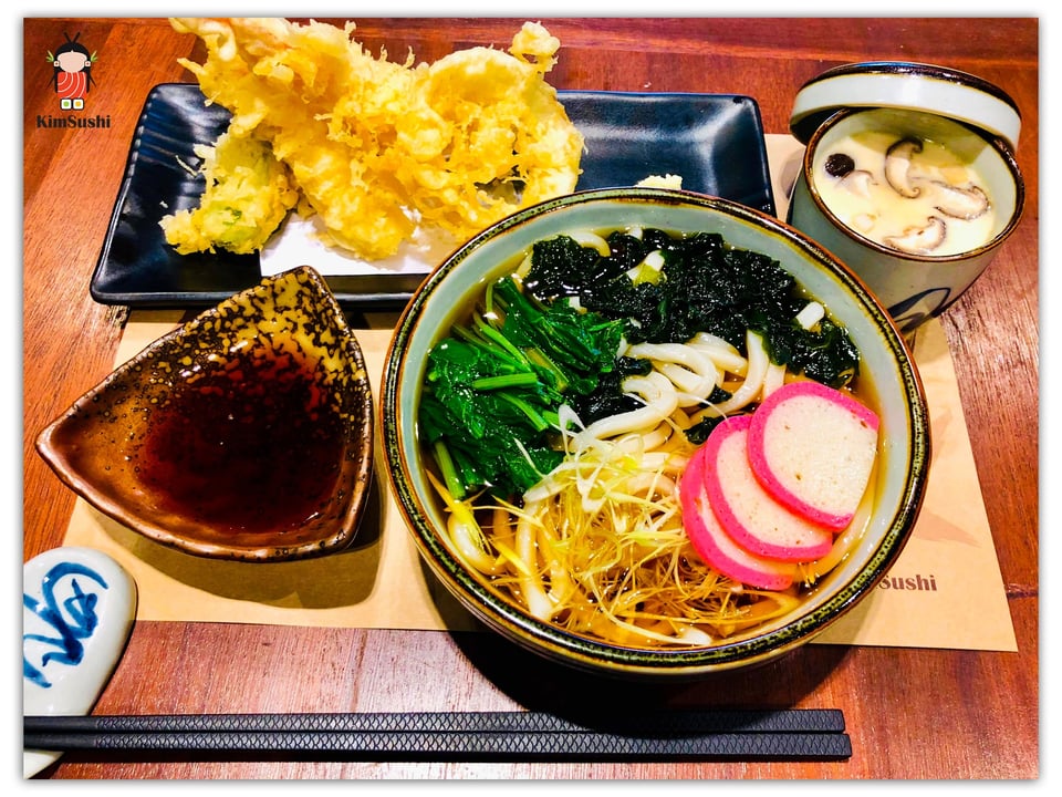 Mì Udon - món ăn được ưa thích tại nhà hàng.