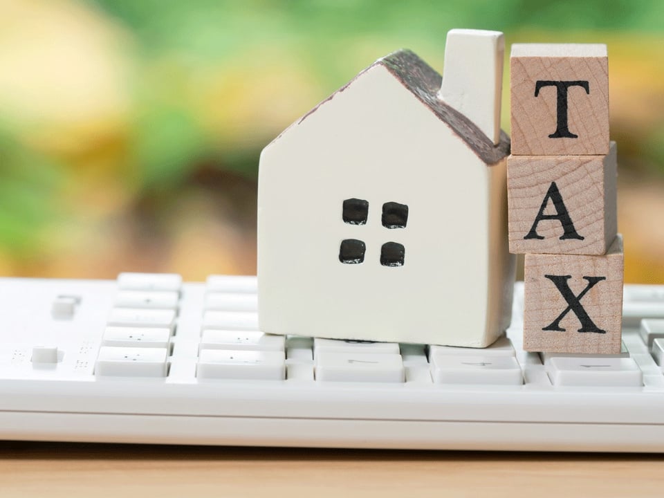 Giải đáp thắc mắc: Mua nhà chung cư có phải đóng thuế đất không?