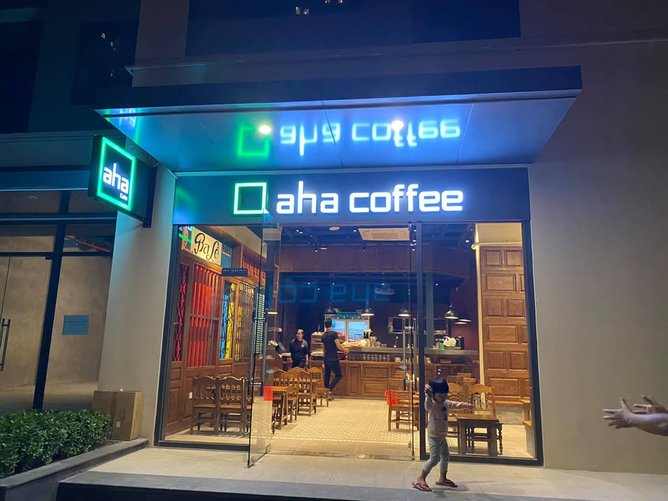 Aha Cafe là thương hiệu cà phê quen thuộc tại Hà Nội