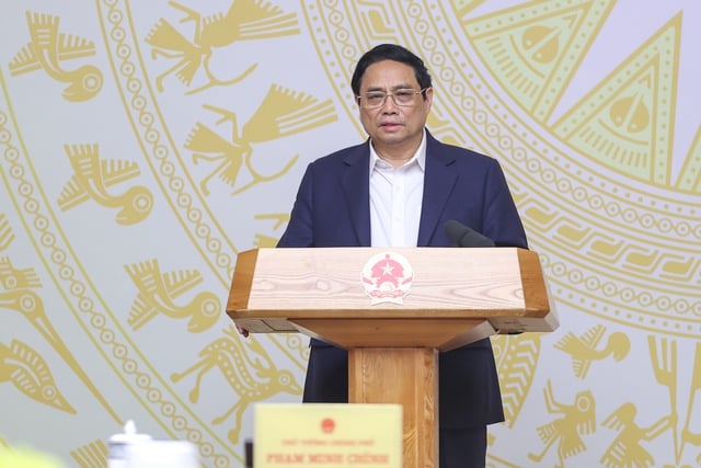 Thủ tướng Phạm Minh Chính: Đầu tư công vừa là động lực, vừa là nguồn lực phát triển, phải phấn đấu giải ngân ít nhất 95% trong tổng số hơn 711 nghìn tỷ đồng vốn đầu tư công năm 2023. 