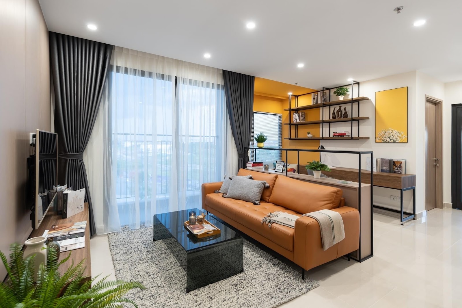 Chọn hướng phong thủy căn hộ chung cư theo tuổi: Những điều cần biết